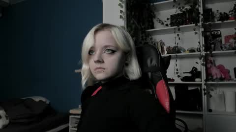 holy_mistresss online show from November 2025 09:42:01 AM