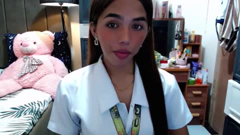 Snapshot of holy_molly1 chatting on November 2025 10:21:01 AM holy_molly1 online show from November 2025 10:21:01 AM