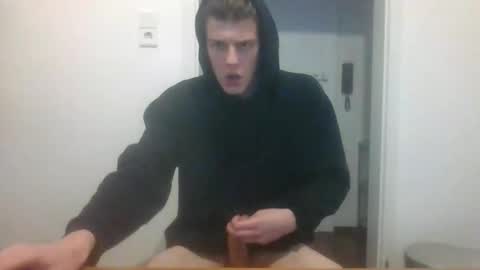 Snapshot of holydegenerate chatting on February 2026 04:18:01 PM holydegenerate online show from February 2026 04:18:01 PM