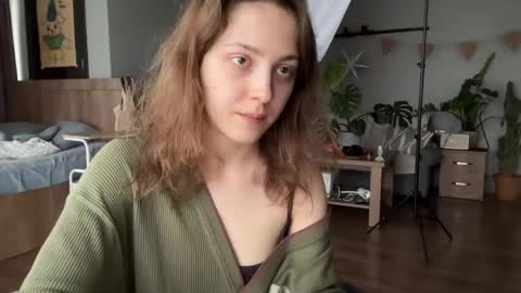 Snapshot of holydori chatting on April 2026 02:00:01 PM dori not holy get my tg channel with link from description under last photo online show from April 2026 02:00:01 PM