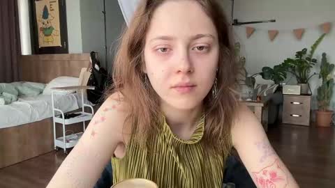 Snapshot of holydori chatting on April 2026 07:39:01 AM dori not holy get my tg channel with link from description under last photo online show from April 2026 07:39:01 AM