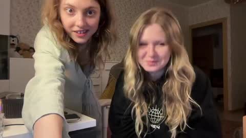 Snapshot of holydori chatting on May 2026 11:33:01 PM dori not holy get my tg channel with link from description under last photo online show from May 2026 11:33:01 PM
