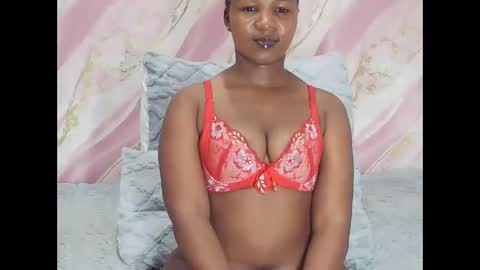 Snapshot of holyhoneydoll chatting on May 2026 02:55:02 PM holyhoneydoll online show from May 2026 02:55:02 PM