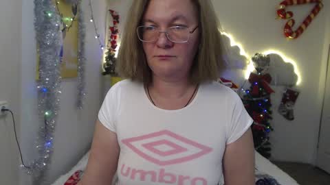 Snapshot of holymilfa chatting on December 2024 02:38:02 PM holymilfa online show from December 2024 02:38:02 PM