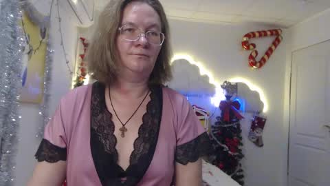 Snapshot of holymilfa chatting on January 2025 02:14:02 PM holymilfa online show from January 2025 02:14:02 PM