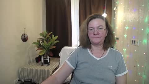 Snapshot of holymilfa chatting on January 2025 10:34:02 AM holymilfa online show from January 2025 10:34:02 AM