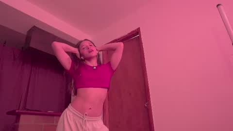 honeeeey_ online show from July 2026 10:09:01 PM