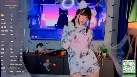 May online show from November 2025 05:02:01 PM