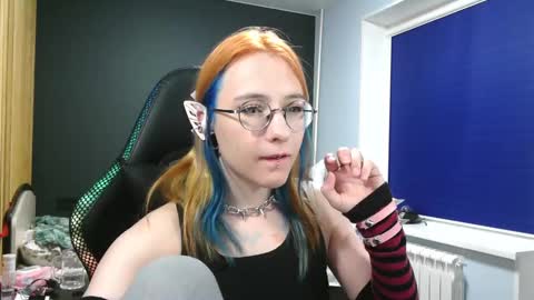 Snapshot of honelin chatting on December 2024 03:11:02 PM Honelints boyblonde hair AsterMIntfemboybrown hair online show from December 2024 03:11:02 PM