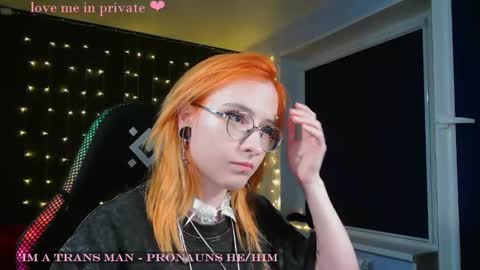 Snapshot of honelin chatting on January 2025 10:15:02 PM Honelints boyblonde hair AsterMIntfemboybrown hair online show from January 2025 10:15:02 PM