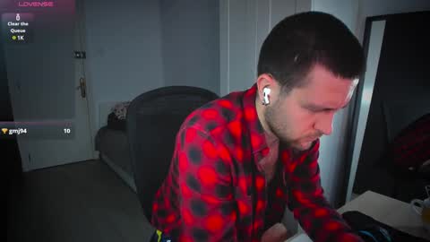 Snapshot of honestandrew chatting on February 2025 11:36:01 AM Andrew online show from February 2025 11:36:01 AM