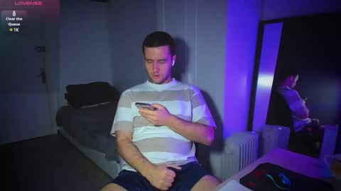 Snapshot of honestandrew chatting on February 2025 07:13:01 AM Andrew online show from February 2025 07:13:01 AM