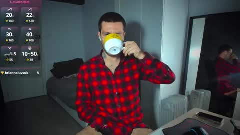 Snapshot of honestandrew chatting on February 2025 07:06:01 AM Andrew online show from February 2025 07:06:01 AM