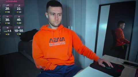 Snapshot of honestandrew chatting on March 2025 03:05:02 PM Andrew online show from March 2025 03:05:02 PM