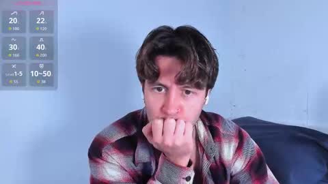 Snapshot of honestandrew chatting on November 2025 10:19:01 AM Andrew online show from November 2025 10:19:01 AM