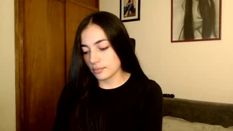 Snapshot of honey_aynur chatting on June 2026 11:13:02 PM Honey Aynu online show from June 2026 11:13:02 PM