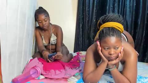 Snapshot of honey_drop1 chatting on December 2025 01:00:01 AM honey drop online show from December 2025 01:00:01 AM