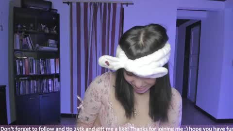 Snapshot of honey_hoe chatting on May 2026 03:56:01 AM Lau online show from May 2026 03:56:01 AM
