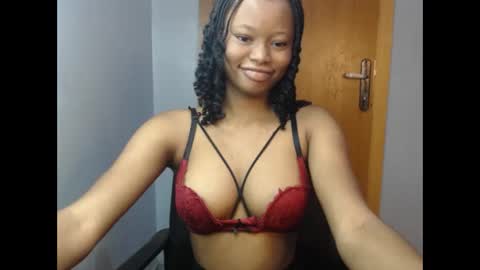 Snapshot of honey_juicydoll chatting on October 2025 07:12:02 AM Sonia online show from October 2025 07:12:02 AM