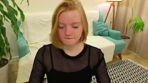 honey_l online show from July 2026 05:55:02 AM