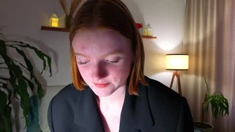 honey_l online show from July 2026 06:17:02 AM