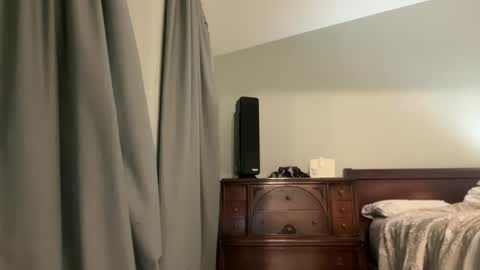 honey_man14 online show from April 2026 03:06:01 PM