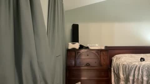 honey_man14 online show from May 2026 04:15:02 PM