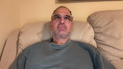 honey_man14 online show from June 2026 03:31:02 AM