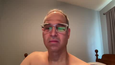 honey_man14 online show from June 2026 03:35:02 PM
