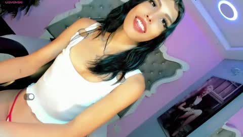 honey_moontsts online show from May 2026 12:54:02 PM