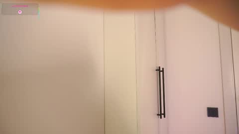 honey_pixie online show from September 2025 04:19:01 PM