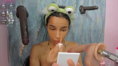 Snapshot of honey_sofii_ chatting on September 2025 11:36:01 AM honey_sofii_ online show from September 2025 11:36:01 AM