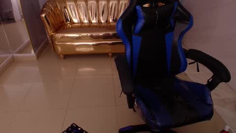 HONEY  online show from November 2025 01:59:02 AM