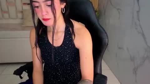 HONEY  online show from July 2026 01:26:01 PM