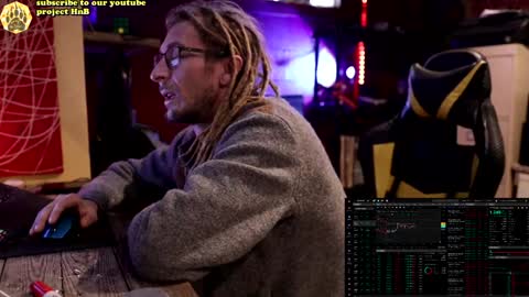 Snapshot of honeyand_thebear chatting on December 2024 01:46:01 PM Honey and Bear online show from December 2024 01:46:01 PM