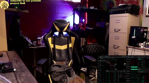 Snapshot of honeyand_thebear chatting on December 2024 04:53:01 PM Honey and Bear online show from December 2024 04:53:01 PM