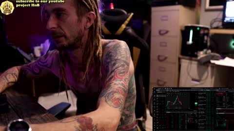 Snapshot of honeyand_thebear chatting on December 2024 02:05:02 PM Honey and Bear online show from December 2024 02:05:02 PM