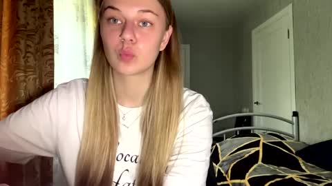Klara online show from May 2026 08:29:01 AM