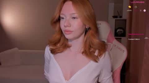 Snapshot of honeyautumn chatting on January 2026 12:35:01 AM honeyautumn online show from January 2026 12:35:01 AM