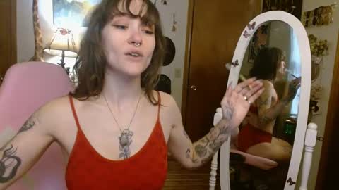 Honey Bee online show from January 2025 03:44:02 PM