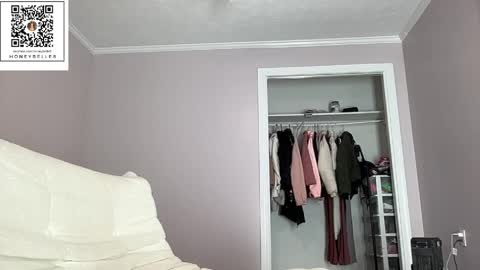 Snapshot of honeybelle8 chatting on April 2026 12:38:02 PM belle brunette online show from April 2026 12:38:02 PM