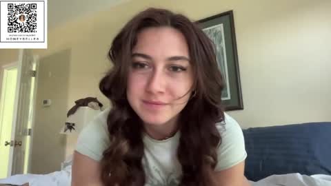 Snapshot of honeybelle8 chatting on May 2026 12:22:02 PM belle brunette online show from May 2026 12:22:02 PM
