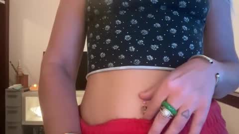 honeybun_z online show from December 2025 06:15:02 PM