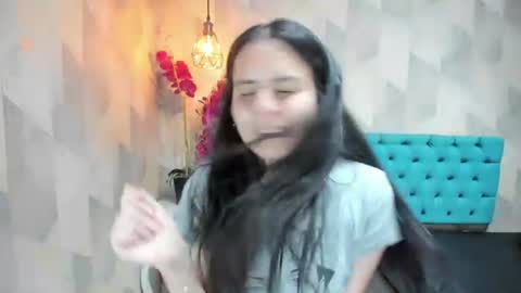 Emily online show from July 2026 07:39:01 PM