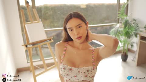 Snapshot of honeyco57 chatting on December 2024 08:47:02 PM Jessie online show from December 2024 08:47:02 PM