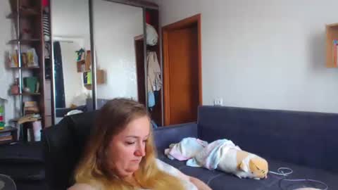 HoneydewMolly online show from July 2026 09:35:02 AM