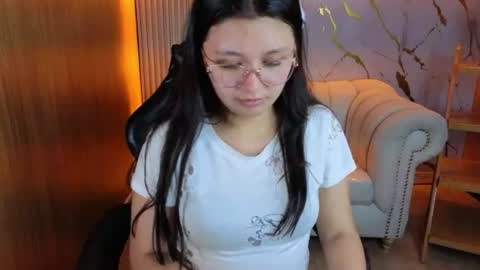 honeydoll_tf online show from June 2026 04:06:02 AM
