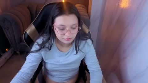 honeydoll_tf online show from June 2026 01:39:02 PM