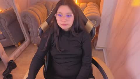 honeydoll_tf online show from July 2026 01:36:02 PM