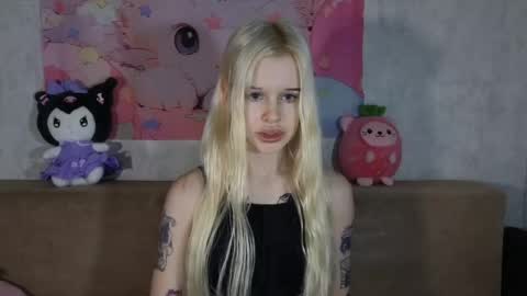 Lisa online show from April 2026 04:04:01 AM